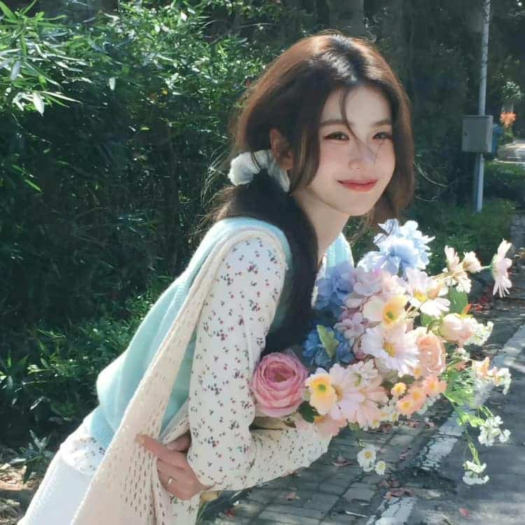 暑假用的有趣真人夏日氛围感女生头像_1