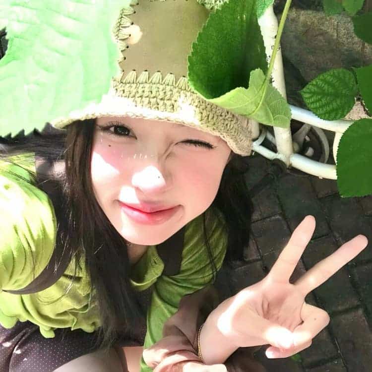 暑假用的有趣真人夏日氛围感女生头像_3
