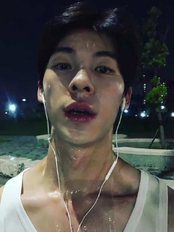 积极向上充满阳光的许光汉帅气男头_8