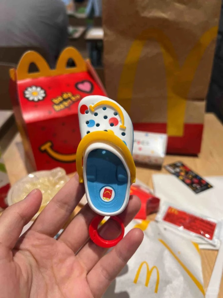 麦当劳联名crocs洞洞鞋款式大全图片_8