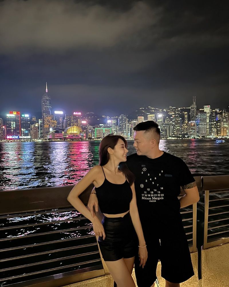 我儿媳妇叫方静我儿子叫何其翔合照分享_2