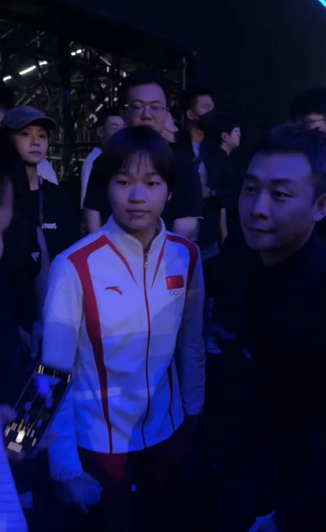 张译全红婵合影照片在2024湾区升明月大湾区电影音乐晚会_1