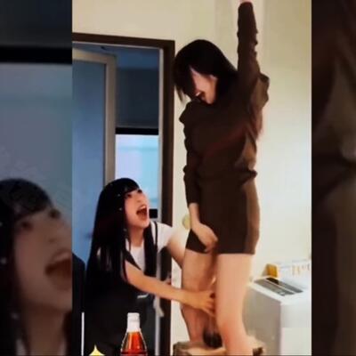 小姐姐对被闺蜜强喷,初学生疯狂喷水视频