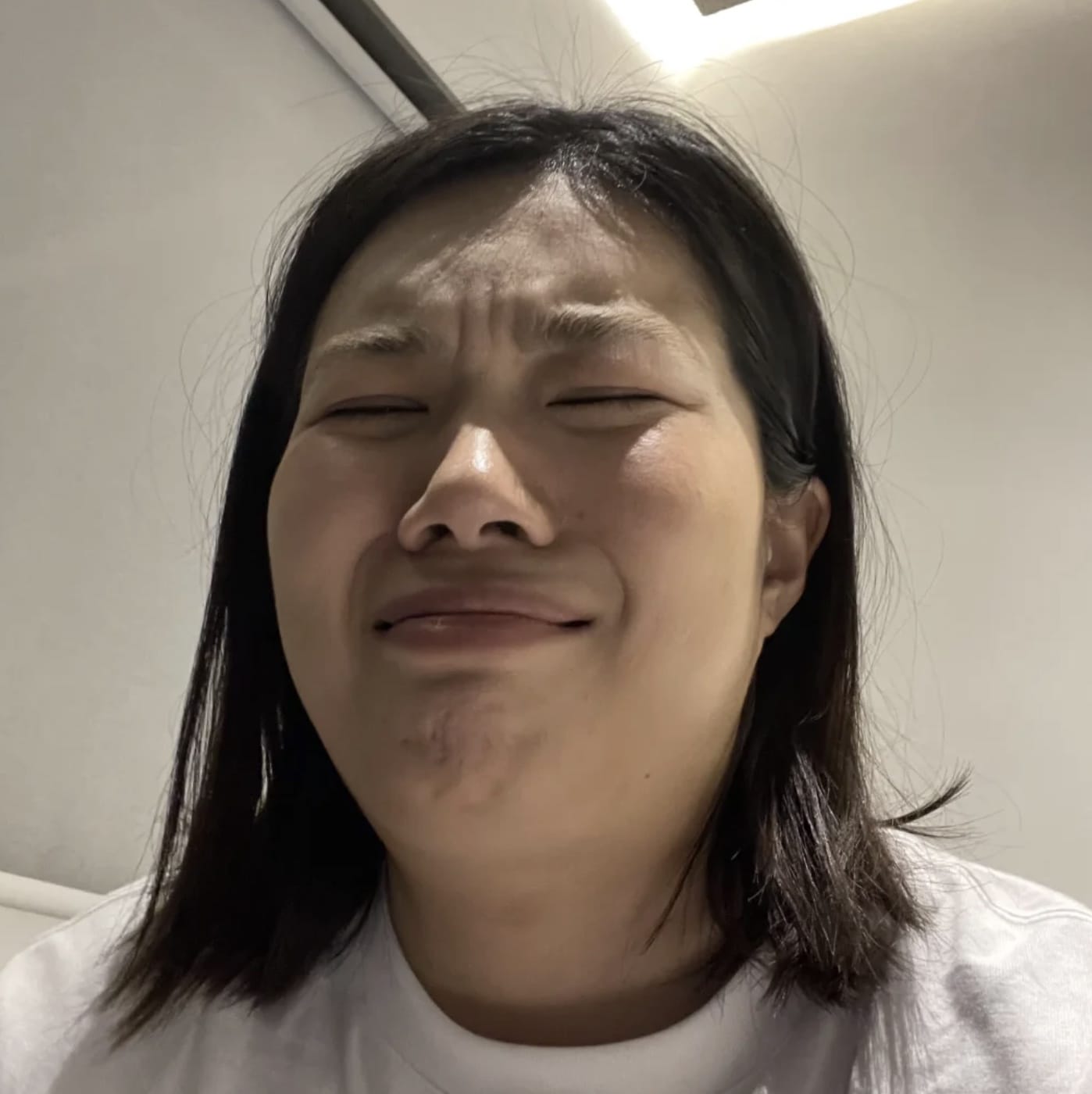 杨笠的是什么脸型？杨笠大饼脸图片_1