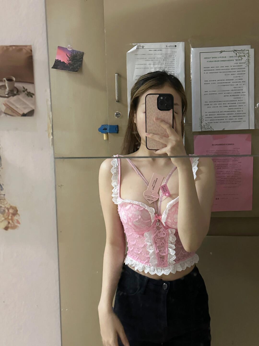 歪歪fussyy鱼骨胸衣性感胸罩自拍图片_1