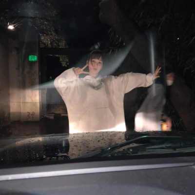 杨紫车前比耶图片,李现连续七年为杨紫庆生