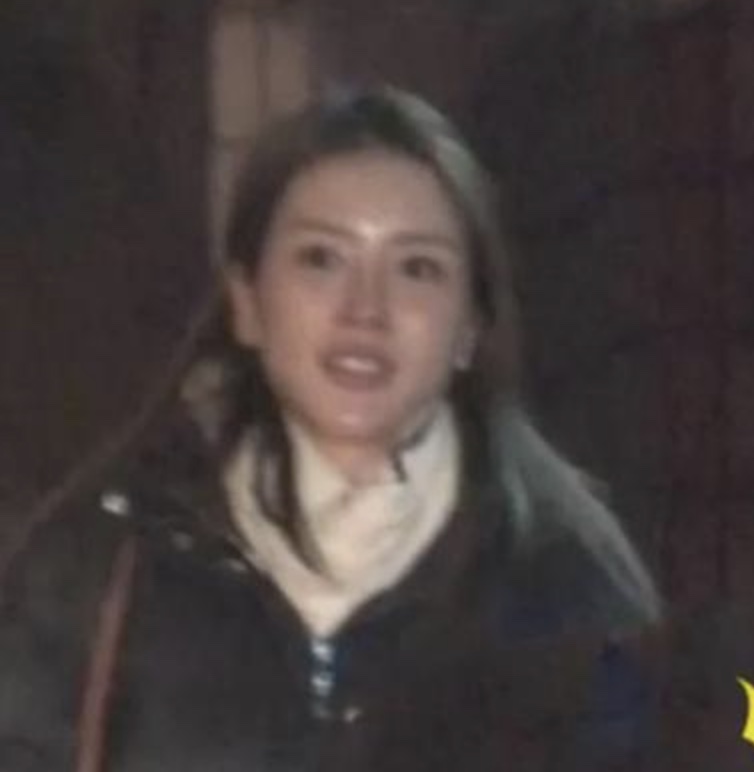 冯绍峰新女友正脸照图片，冯绍峰女友盘点_1