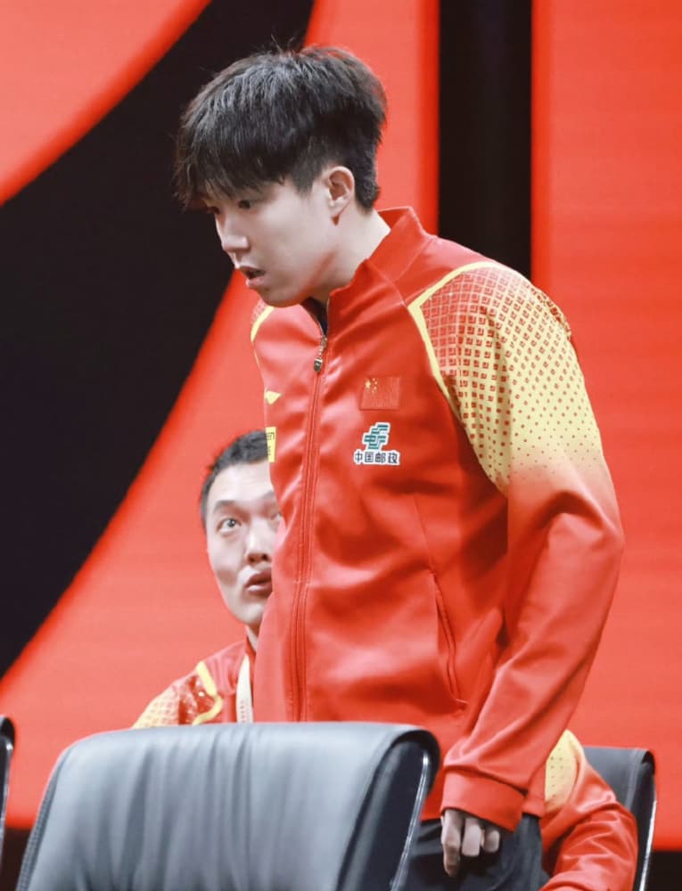 王楚钦不要让我坐第一排啊吓成表情包_3