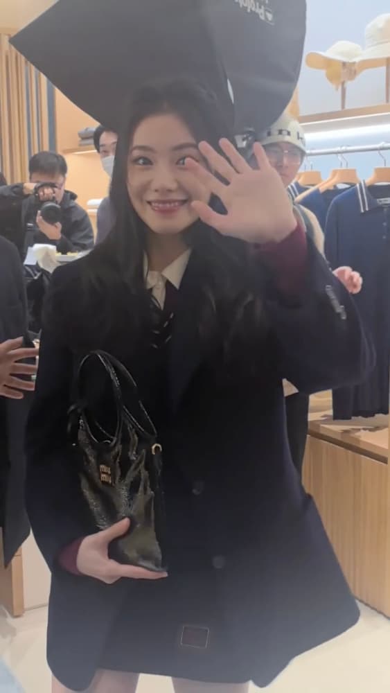 刘浩存制服女高学姐MiuMiu抓拍图片_7