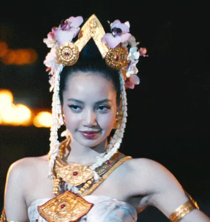 Lisa白莲花度假村新造型动态图_1