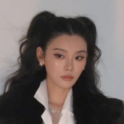奚梦瑶双马尾造型图片