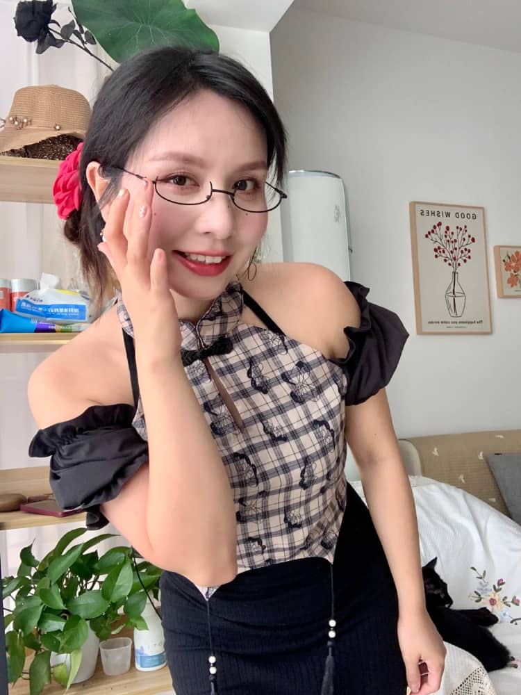 让男人身体上瘾的女人长啥样图片_2