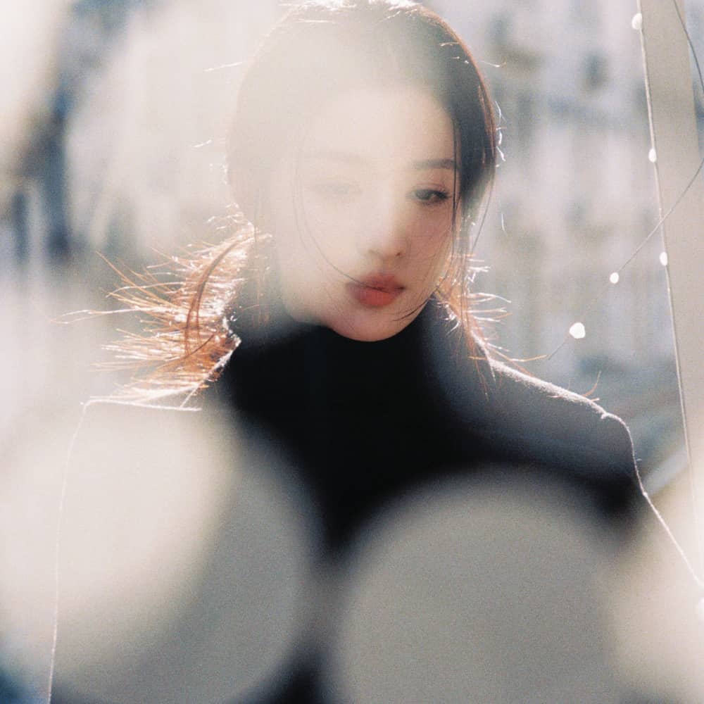 王楚然知性女生光影轮廓头像图片_9