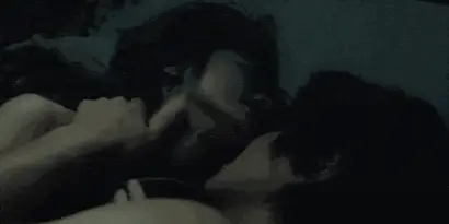 热恋男女在情侣酒店做xxxⅹooo动态图_1