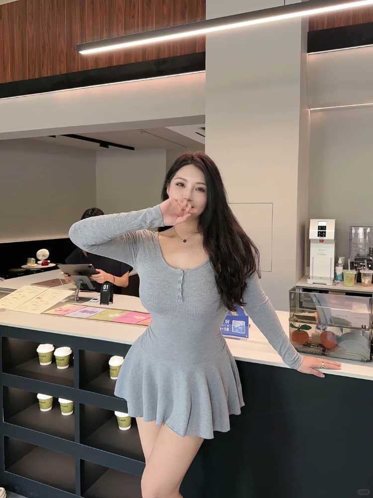 凹凸女BBwBBwBBwBBw自拍照分享_4