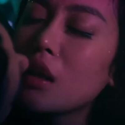哔哩哔哩女人被舌吻cut集合,女人被舌吻吻出高潮