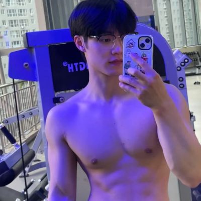 女人寂寞想汉子的帅哥肌肉男图片