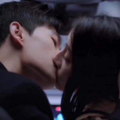 《你是我的荣耀》杨洋迪丽热巴吻戏、床戏、KTV 告白、初吻、雪中吻、游艇吻、口罩吻、帐篷吻