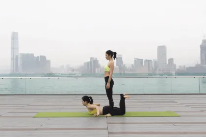 69式真人动态图双人蛇式瑜伽_2