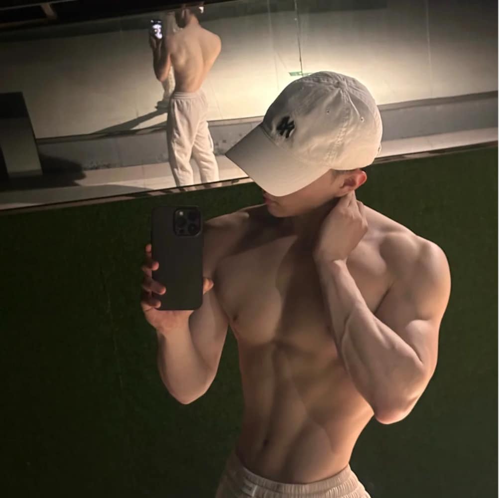 肌肉男照片高清头像图片精选_6