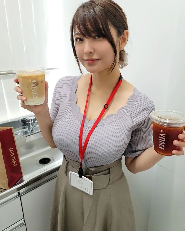 尤物丰满老师大尺du喷血写真图片_9