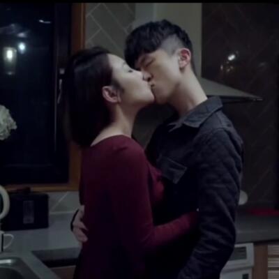 很甜动不动就亲吻的电视剧韩剧有哪些？