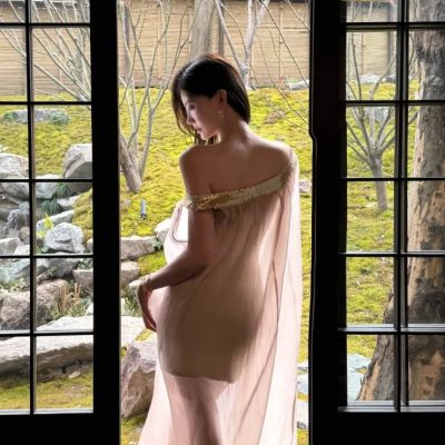 女孩子穿透明衣服是怎么样的图片