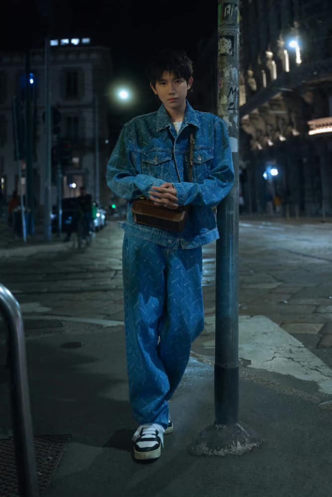 2025年3月王源miumiu大秀图片_1