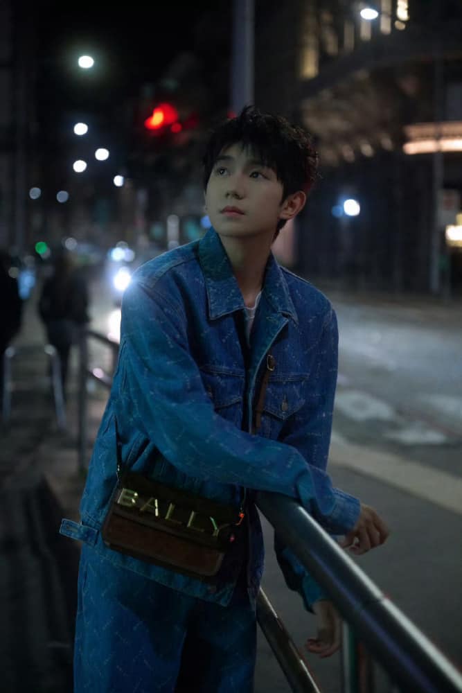 2025年3月王源miumiu大秀图片_5