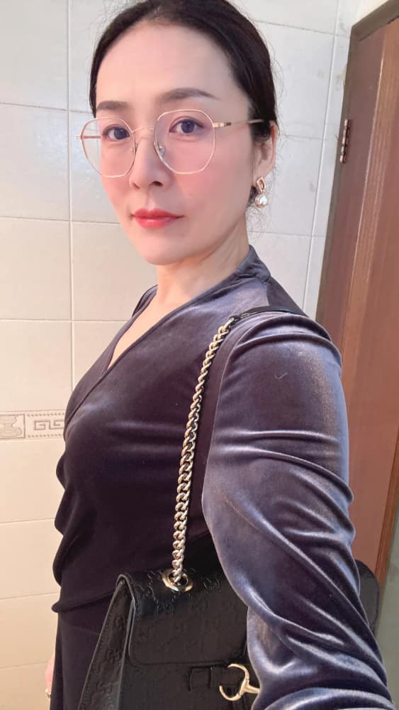 43岁女人真实素颜的皮肤状态图片_5