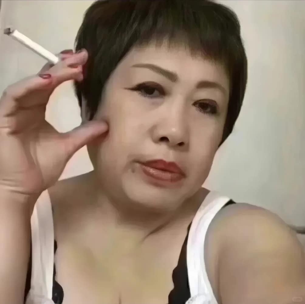 单身女孩点外卖专用头像图片_1