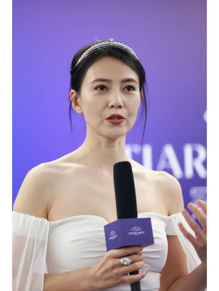 高圆圆滤镜被脱的精光图片生图_6