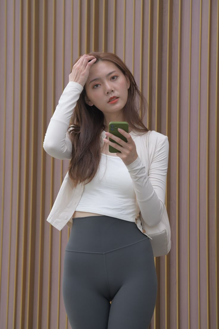 瑜伽裤展示女大馒头图片10张_5