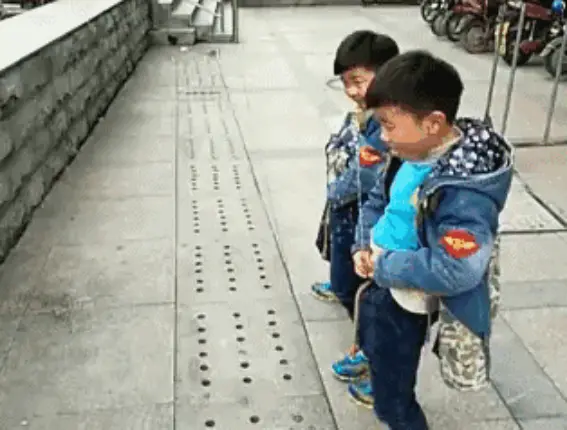 机机对在一起的无遮挡的图片_1