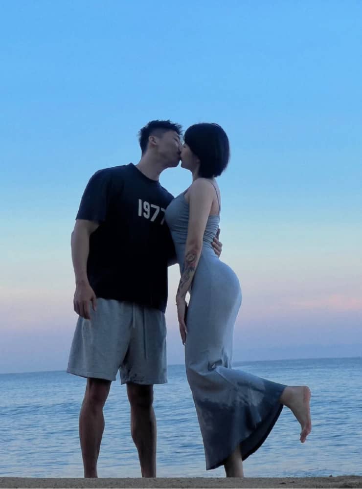 浪漫恩爱夫妻照片图片_1