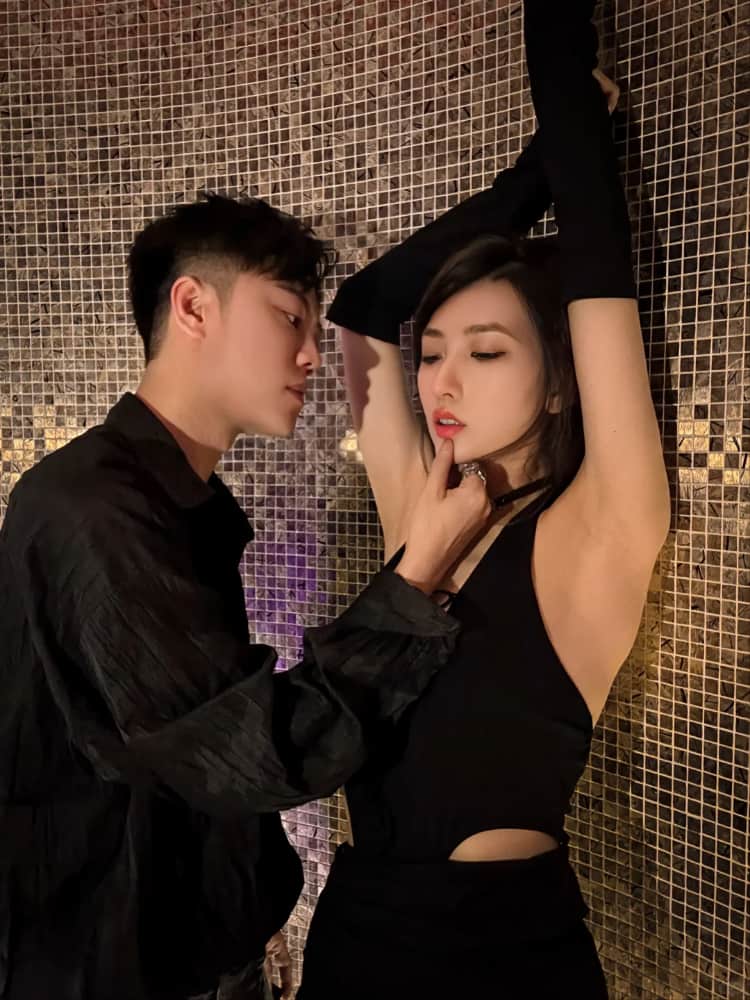 疯狂二人房间荷尔蒙图片写真_10
